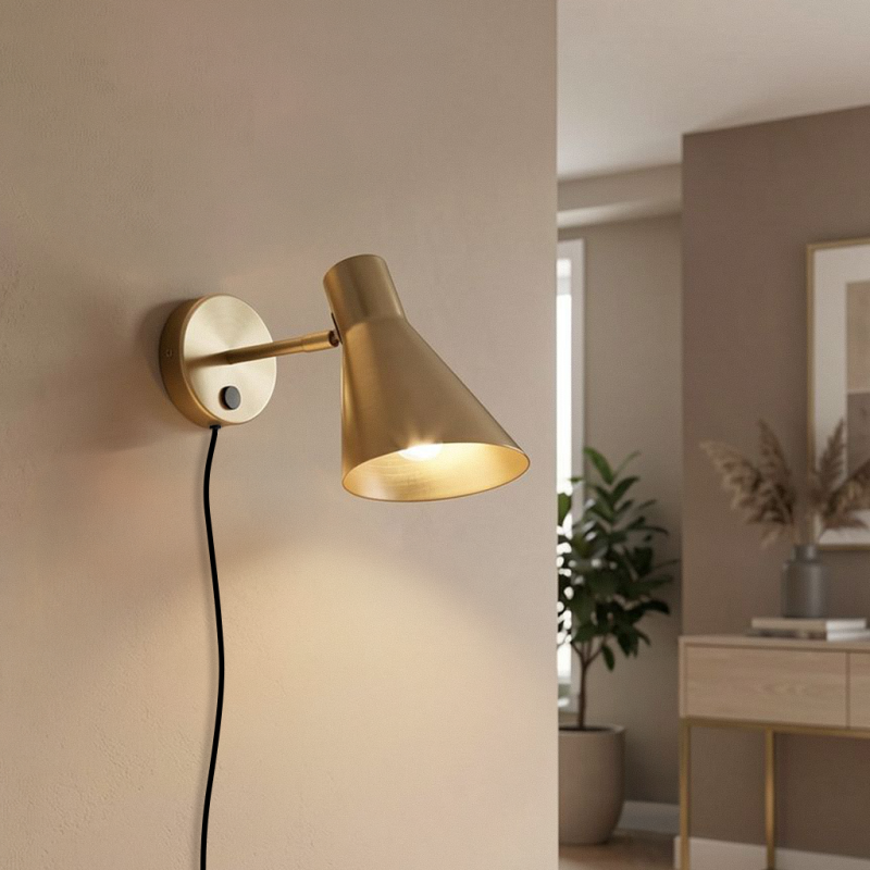 Modern wall light brass, Vico, with switch