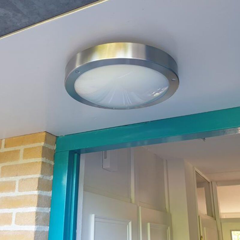 Silver outdoor wall light with dusk to dawn sensor glass, Bob, IP44 Silver outdoor wall light with dusk to dawn sensor glass, Bob, IP44