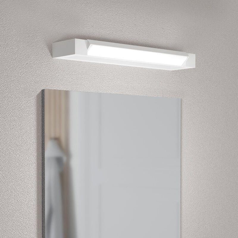 Chrome modern mirror lighting aluminium, Shukri, 8,9W, 4000K LED, IP44 Chrome modern mirror lighting aluminium, Shukri, 8,9W, 4000K LED, IP44