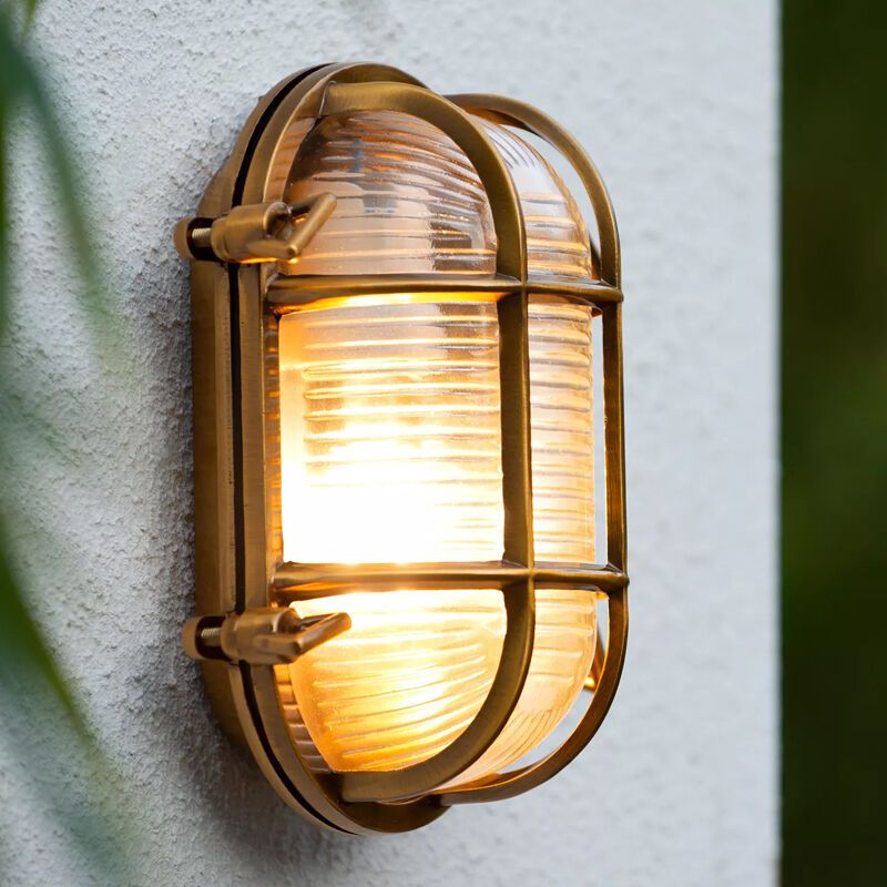 Golden outdoor light retro, Dudley, IP65