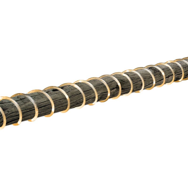 This LED rope light is 5 meters long and has a diameter of 1.3 cm. The connection cable is 1.5 meters long. This LED rope light is 5 meters long and has a diameter of 1.3 cm. The connection cable is 1.5 meters long.