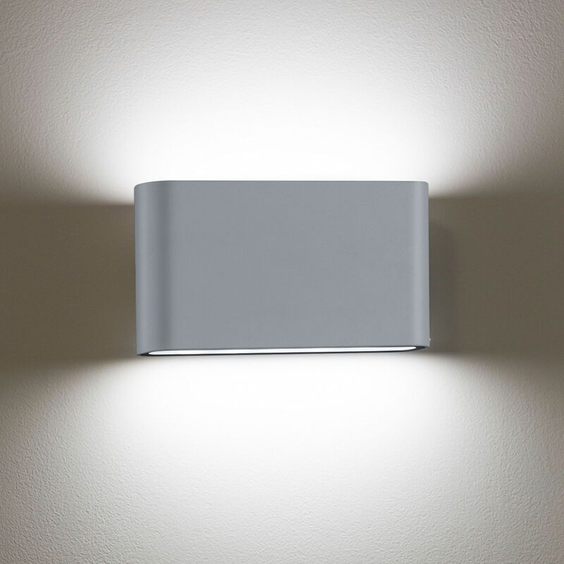 Silver outdoor light modern, Bridlington, 4,5W, 3000K LED, IP54 Silver outdoor light modern, Bridlington, 4,5W, 3000K LED, IP54