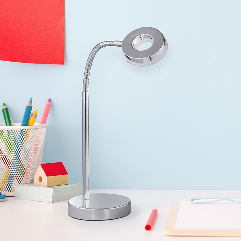 Chrome desk lamp modern, Daley, 4W, 3000K LED, with switch Chrome desk lamp modern, Daley, 4W, 3000K LED, with switch
