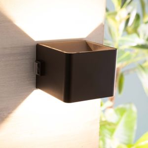 Modern rechargeable wall light black, Puck, 4W, 3000K LED, IP44