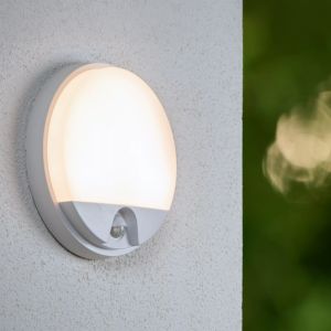 White bathroom wall light modern, Hups Ir, 10W, 3000K LED, IP54