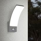Anthracite outdoor wall light with motion sensor modern, Popke, 12,5W, 4000K LED, IP44