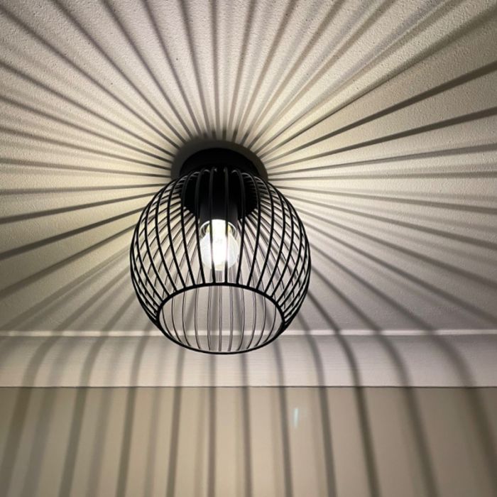 Industrial flush ceiling light black, Wiro