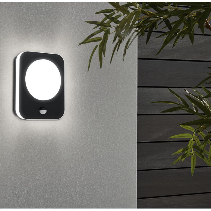 Black modern outdoor wall light with motion sensor aluminium, Luut, 9W, 3000K LED, IP44