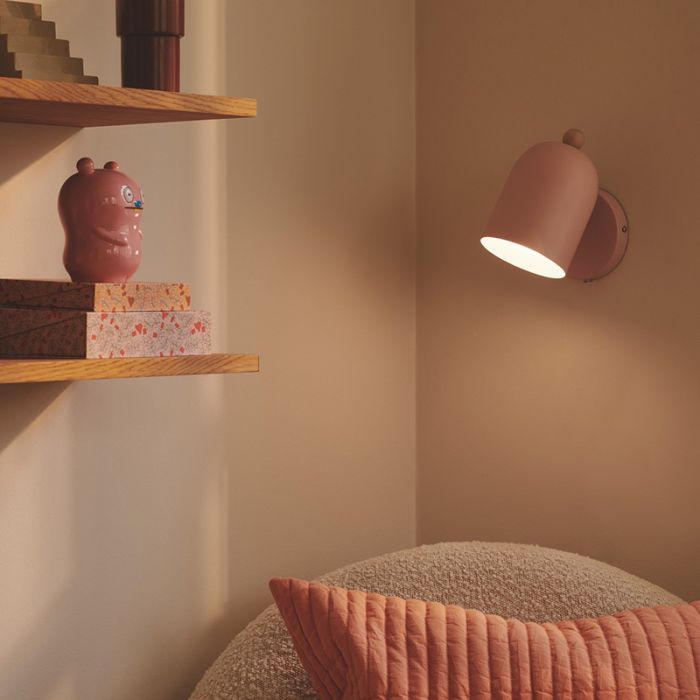 Pink children's wall light metal, Gaston, with switch