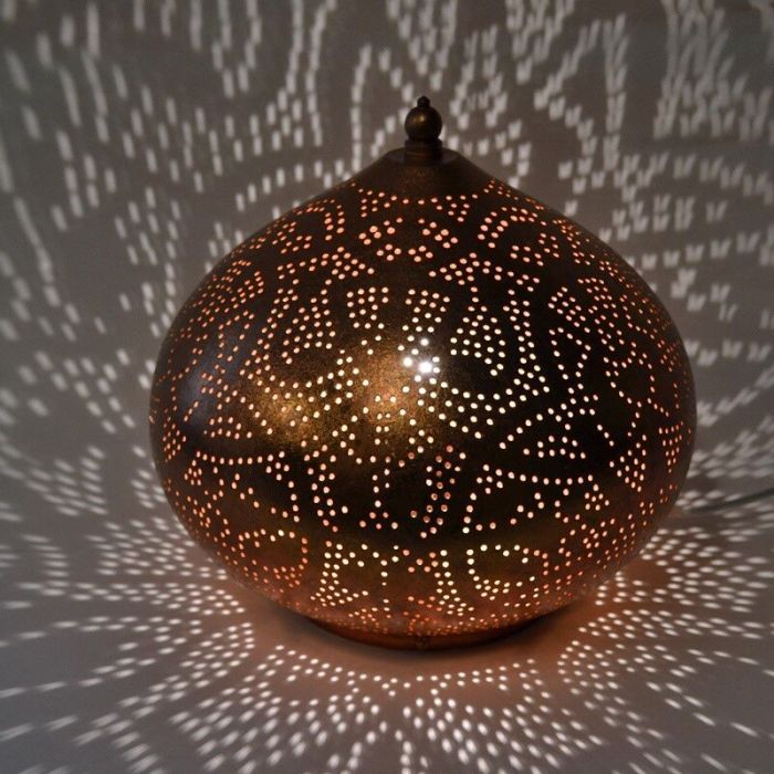 Copper oriental table lamp filigree, Nour