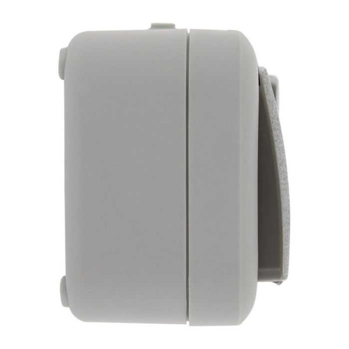 Q-Link Combination socket and switch, Splash-proof series Protective earth