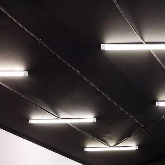2ft LED Tube Light - Bisolux - 9W - 3000K - Starter Included