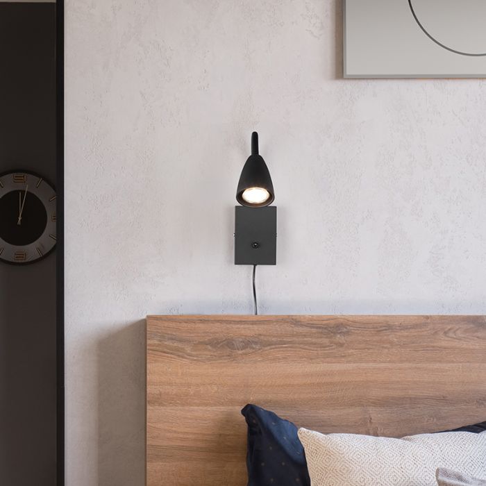 Black wall light modern, Joanne, with switch