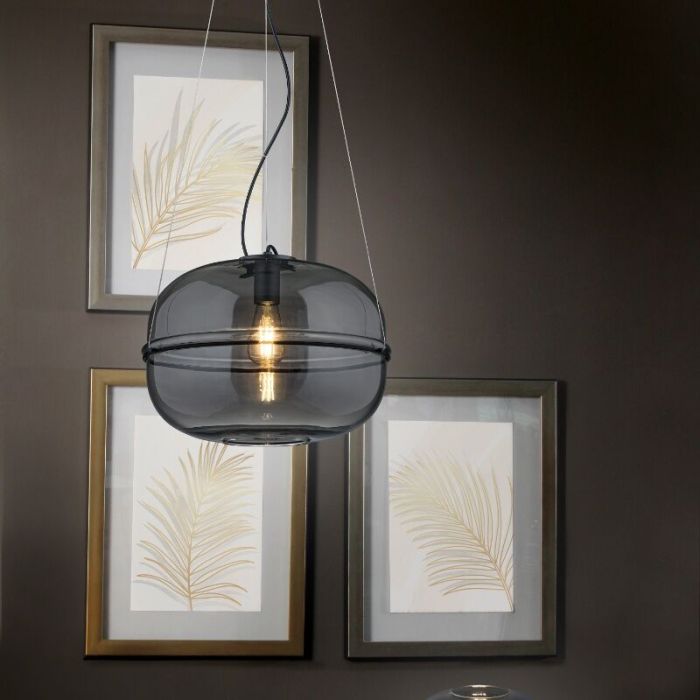 Black pendant light design, Syreeta
